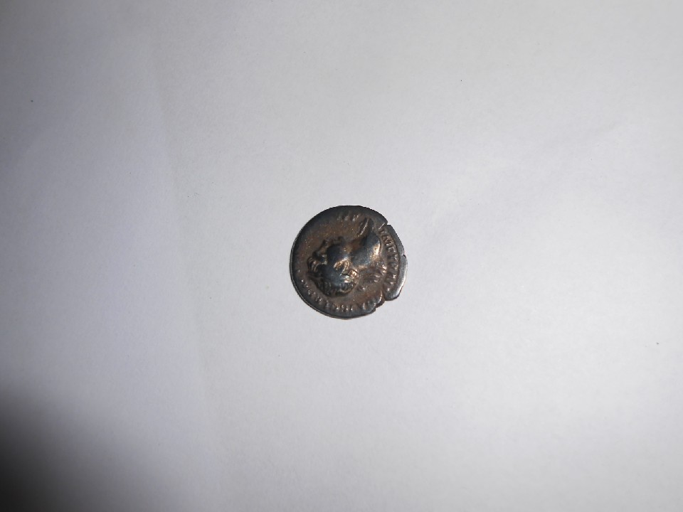 Photo 1 Pièce de monnaie non identifiée: Alguien sabe que es esta moneda